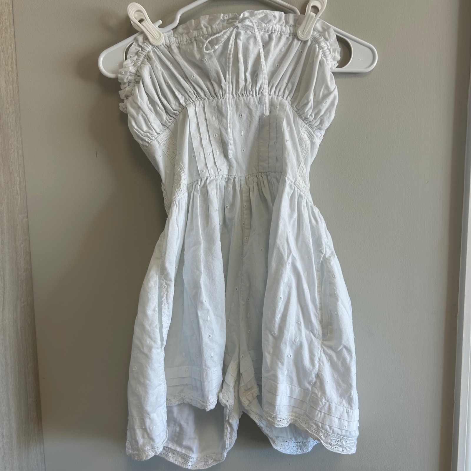 Princess Polly White Eyelet Lace Romper Shorts Smocked Top Boho Festival Size 4